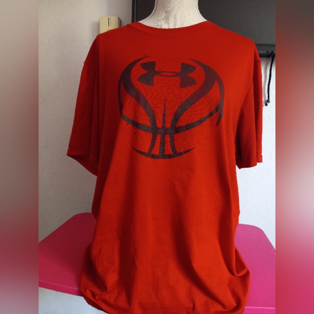 Under Armor t-shirt - Picture 1 of 5